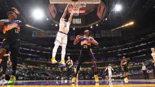 Phoenix Suns v Los Angeles Lakers