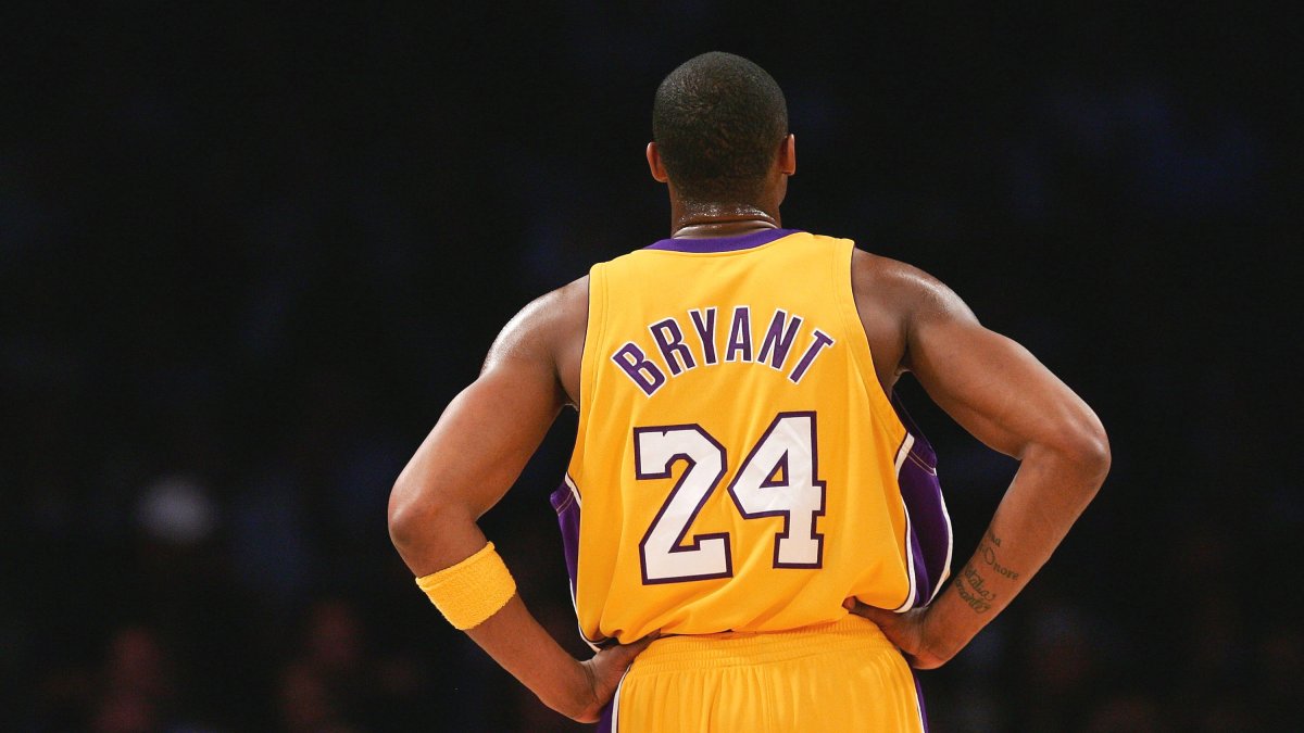 Lakers News: Kobe Bryant Merchandise Sells Out On Nike Website