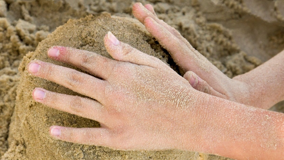 'America's Largest Sand Sculpture' Rises at Citadel Outlets – NBC Los Angeles - Vimarsana News