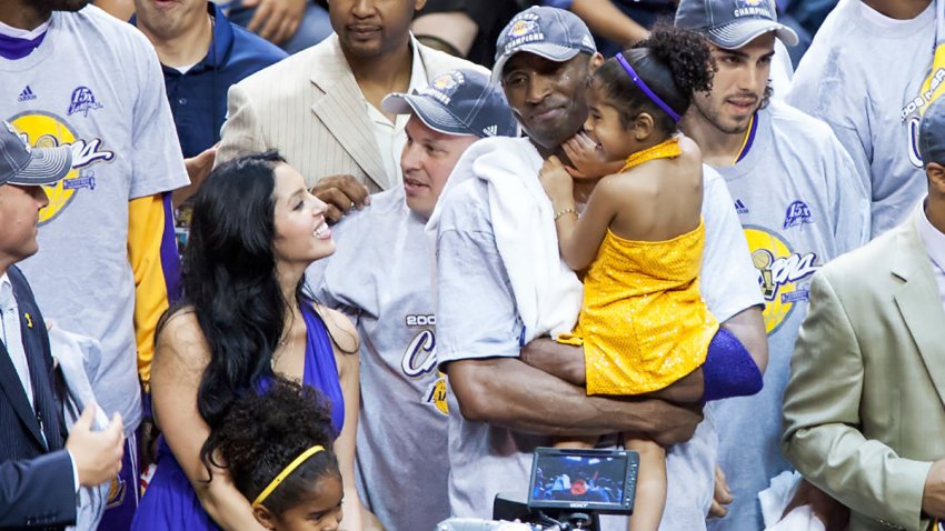 Kobe Bryant Crash Settlement Of 2 5m Considered By La County Nbc Los Angeles