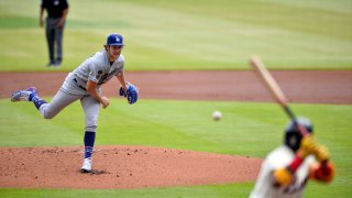 Los Angeles Dodgers v Atlanta Braves