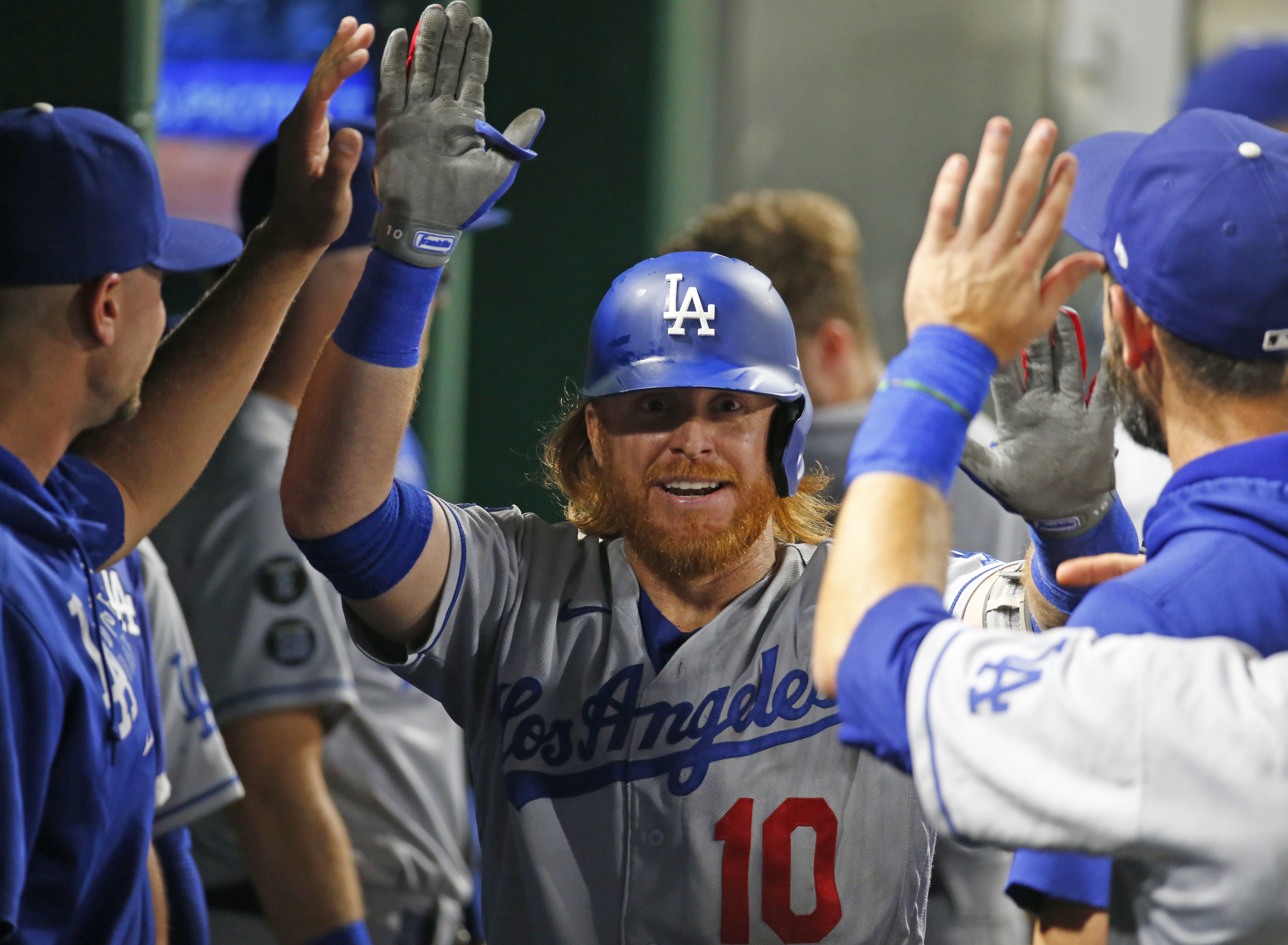 Justin Turner’s 2 Homers, Strong Bullpen Push Dodgers Past Pirates 2-1 ...