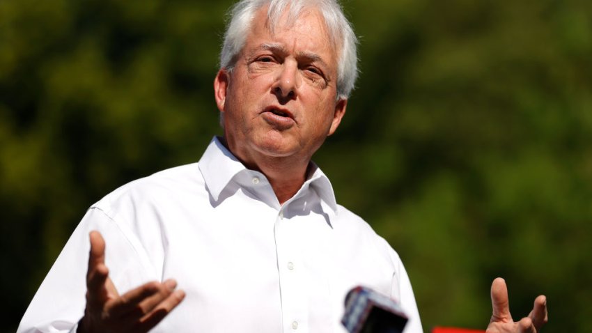 SACRAMENTO, CALIFORNIA – MAY 04: California republican gubernatorial candidate John Cox speaks during a campaign rally at Miller Regional Park on May 04, 2021 in Sacramento, California. Republican candidate for California governor John Cox kicked off his campaign with a press event that featured a live 1,000 pound bear. He will continue his bus tour across California over the next few days. (Photo by Justin Sullivan/Getty Images)