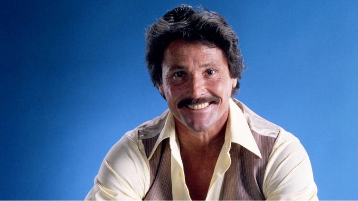 'Laredo' Actor William Smith Dies; Played Cowboys, Brawlers – NBC Los Angeles - Vimarsana News