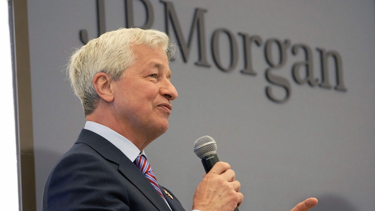 Secret JPMorgan Project Aims to Push Bank Deeper Into Growing Market Serving Private Companies - Vimarsana News