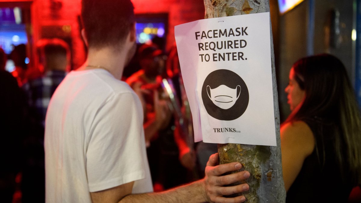 With Rise in COVID Cases, Could Indoor Mask Mandates Return to LA