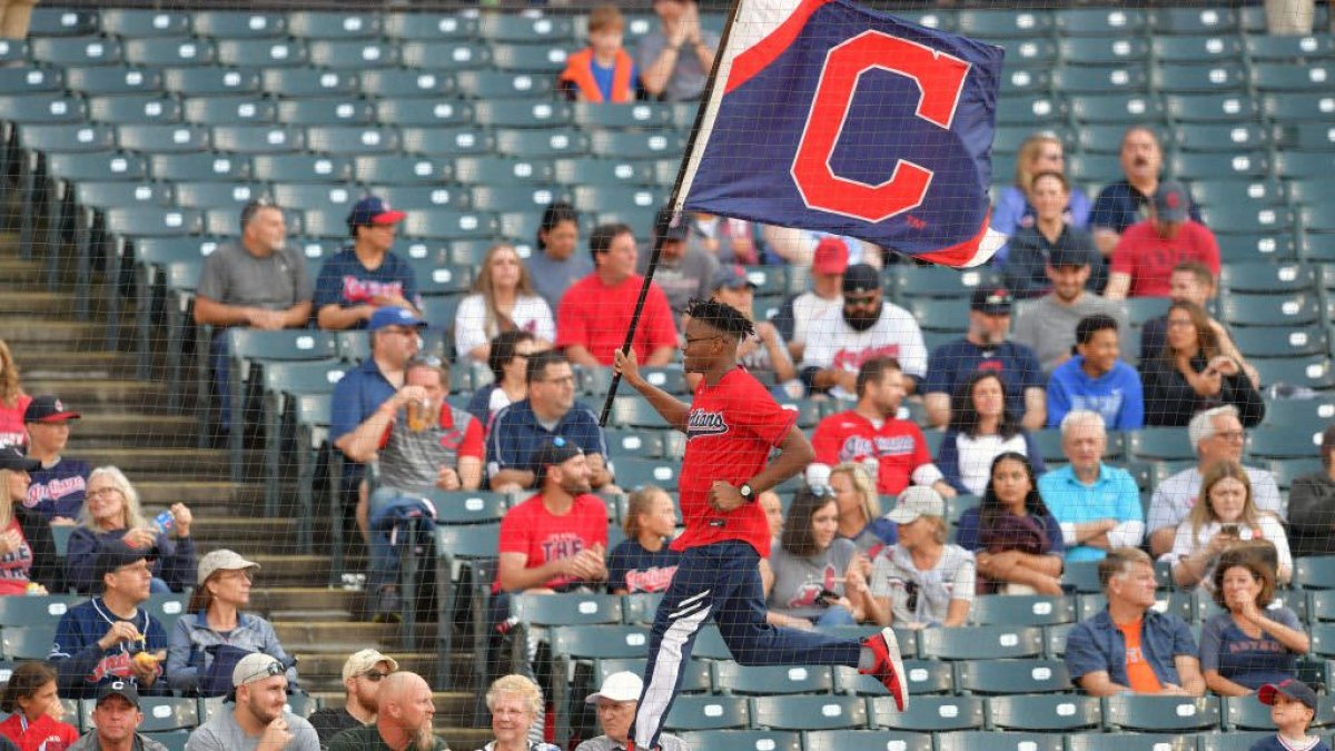 Lawmaker urges new name and mascot for Cleveland Indians 