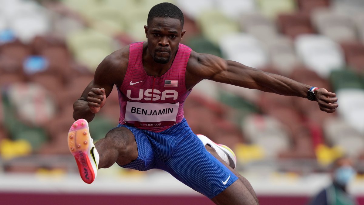 Rai Benjamin Wins Silver in a Blazing Fast 400m Hurdles NBC Los Angeles