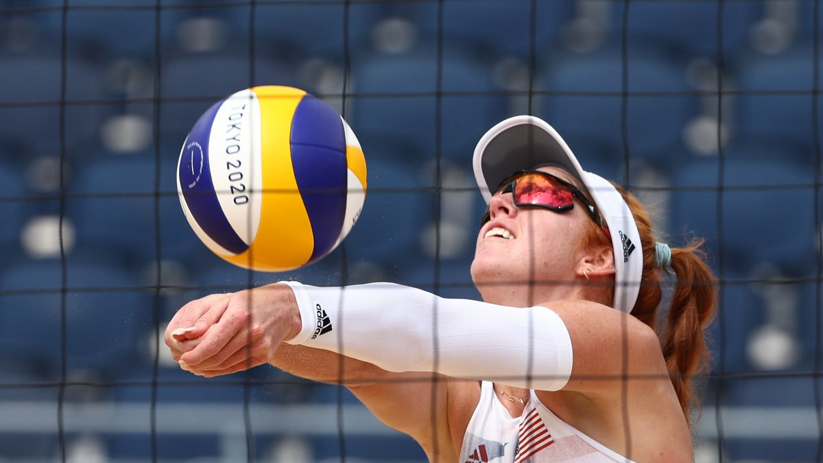 Olympic Beach Volleyball Day 8: Claes and Sponcil Three ...