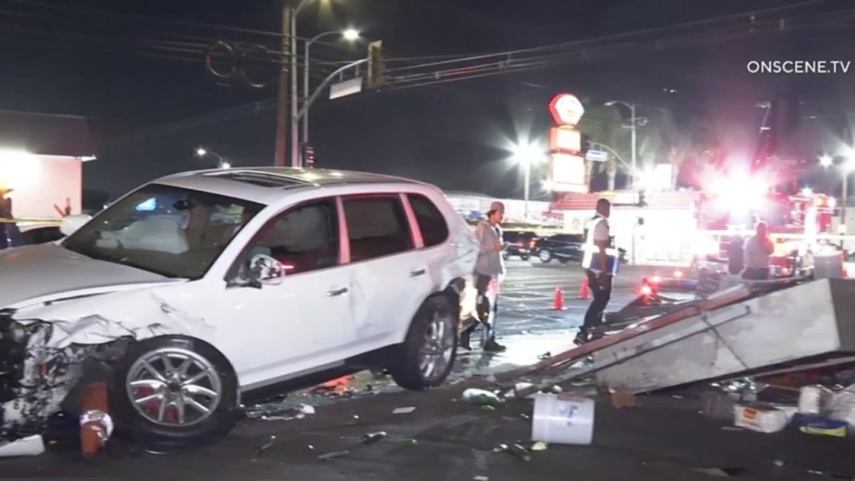 Porsche SUV Crashes Into Taco Stand – NBC Los Angeles
