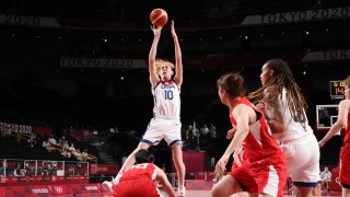 Breanna Stewart Team USA had a double-double against Japan