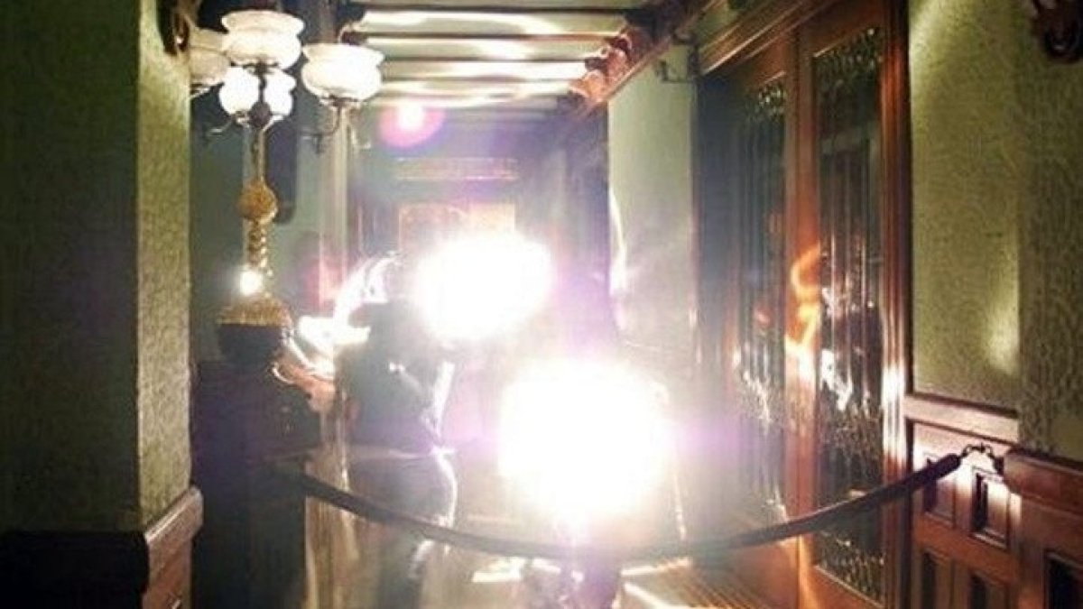 winchester mansion flashlight tour