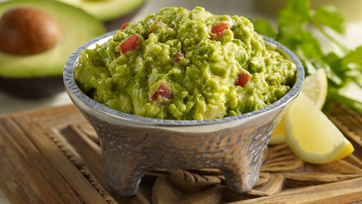 Guacamole Fans, El Pollo Loco Has Your Dream Pass NBC Los Angeles