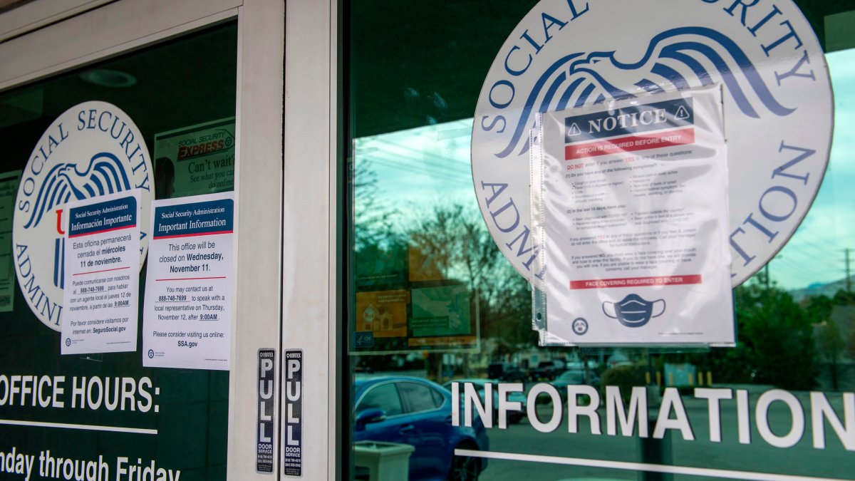 'You're on Hold Forever.' Social Security Applicants Complain About Agency's Long Waits – NBC Los Angeles - Vimarsana News