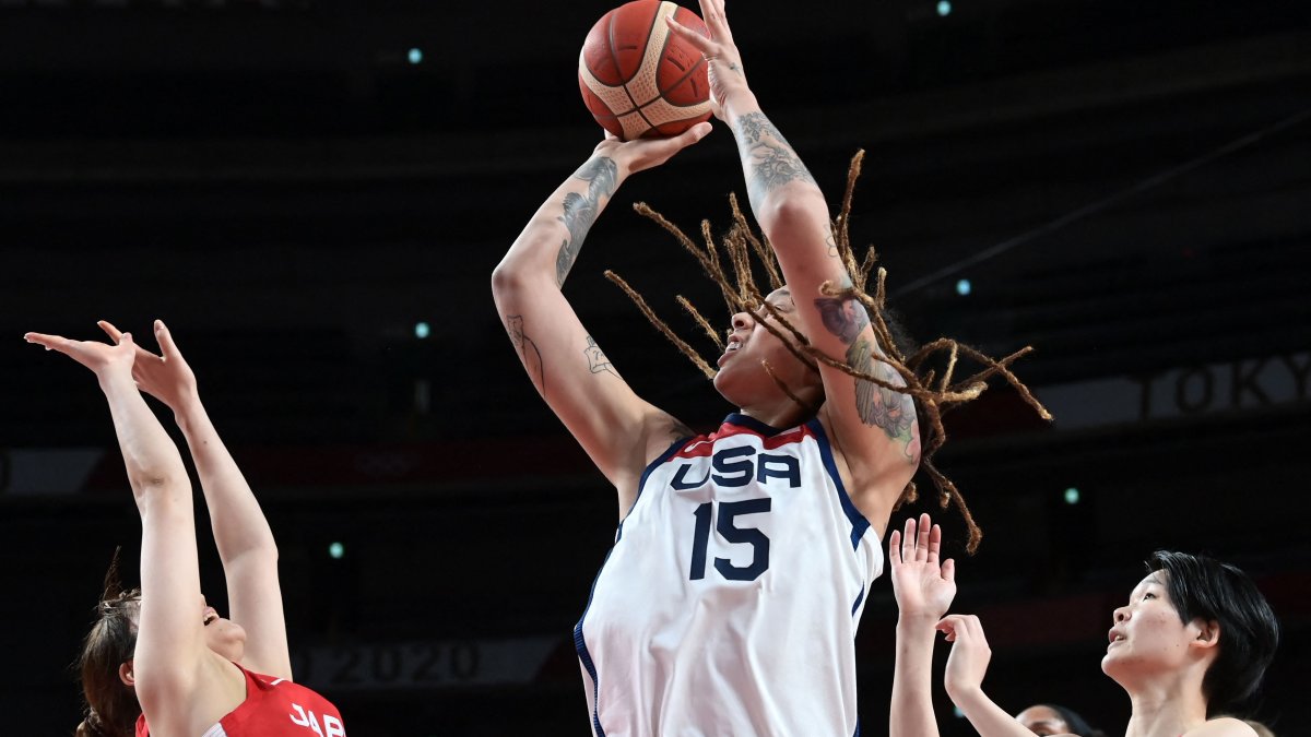 Team Usa Women S Basketball Defeats Japan In Gold Medal Game Nbc Los Angeles Team Usa Women S Basketball Defeats Japan In Gold Medal Game Nbc Los Angeles