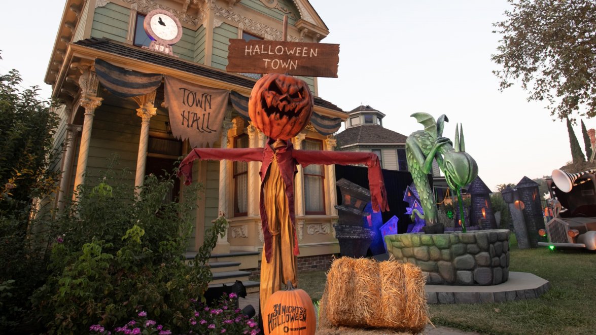 Heritage Hill Halloween 2025 Genni Josepha