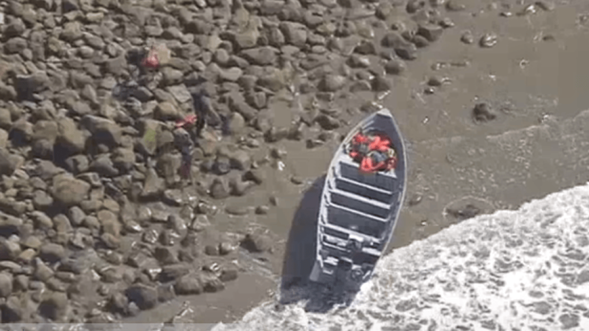 Several Detained After Panga Boat Lands in Malibu – NBC Los Angeles