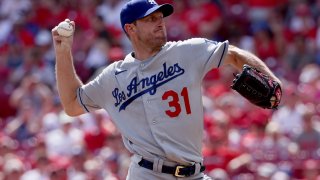 Los Angeles Dodgers v Cincinnati Reds