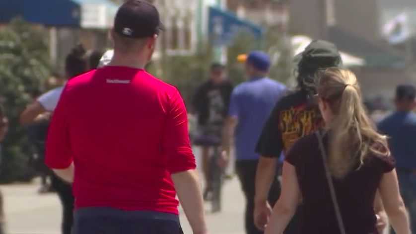 Venice Beach Boardwalk Is Clear, Businesses Say Tourists Are Coming Back – NBC Los Angeles Venice Beach Boardwalk Is Clear, Businesses Say Tourists Are Coming Back – NBC Los Angeles