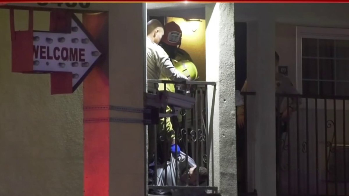 Man Shot by Deputies in South LA – NBC Los Angeles