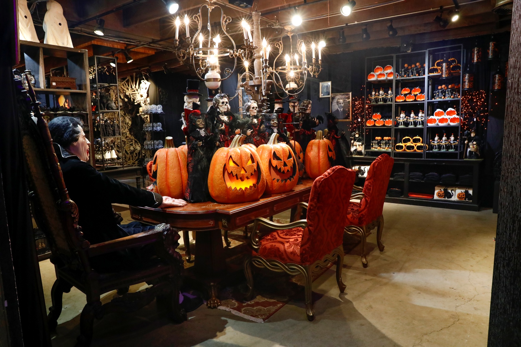 This Free to See Halloween Pop up Just Unveiled Its Opening Date