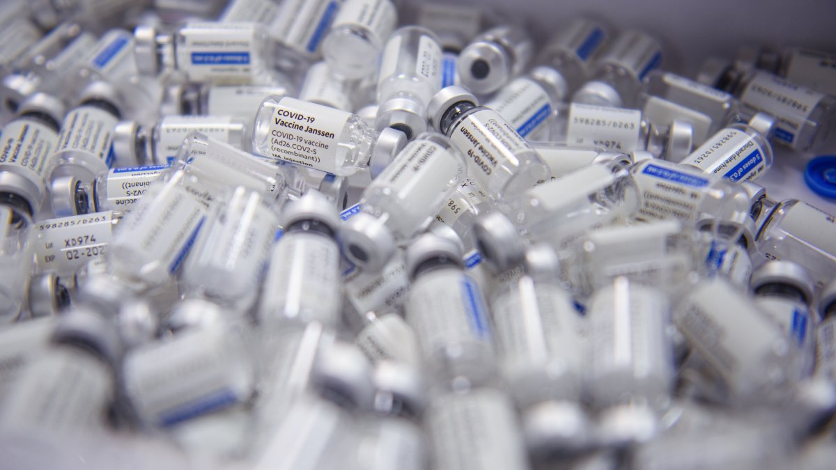 LA County Health Order Mandating Vaccination Proof to Take Effect – NBC Los Angeles - Vimarsana News
