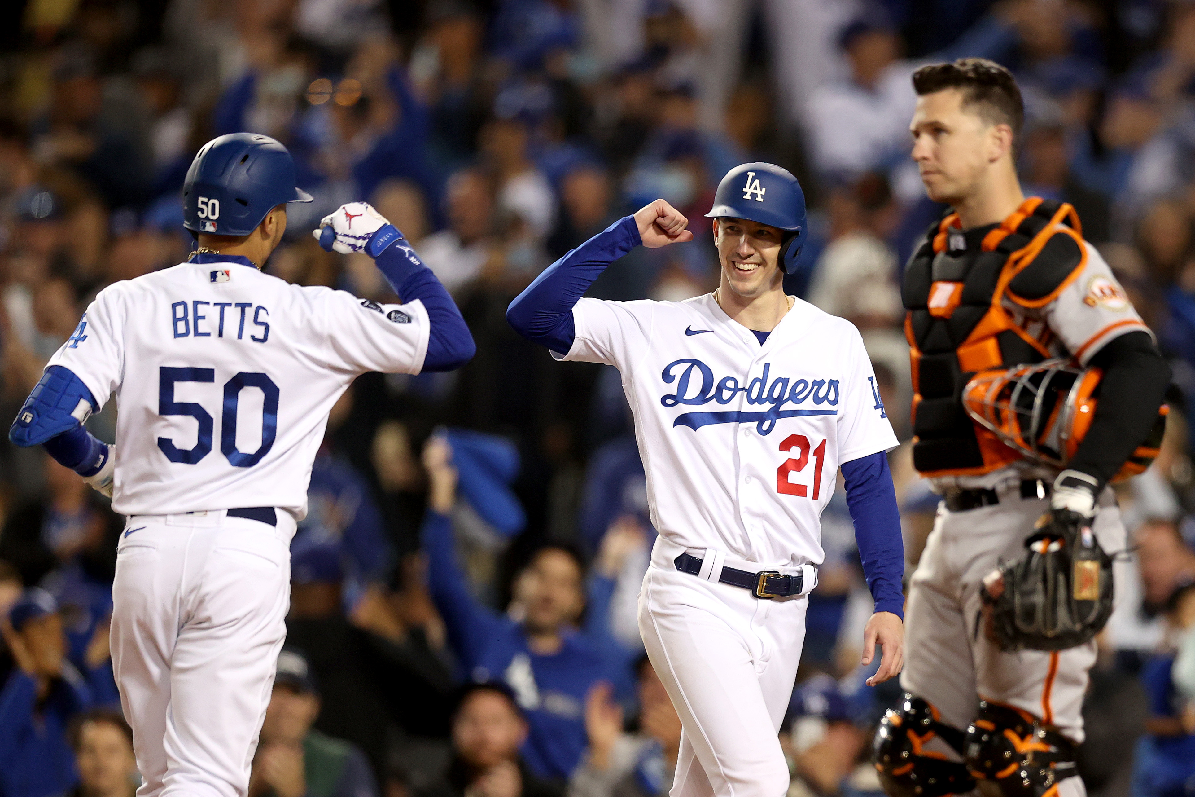 Dodgers Stave Off Elimination in Game 4, Beat Giants 7-2 to Force Game 5 in San Francisco
