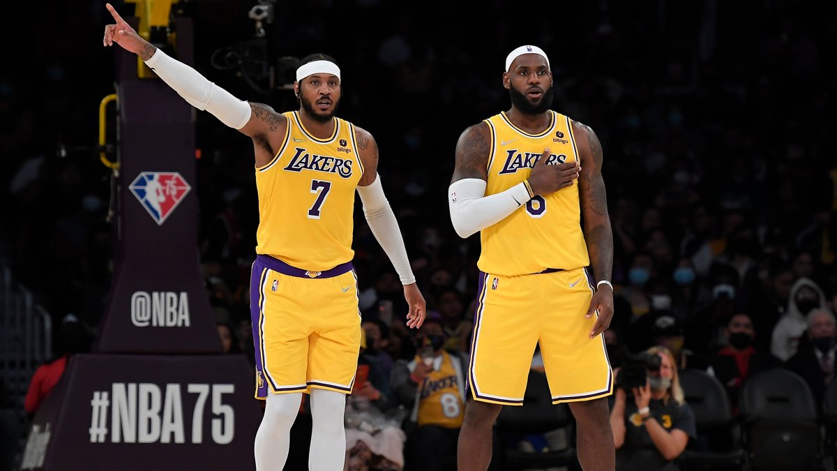 Carmelo Anthony joins LeBron James, Lakers with a title his only goal