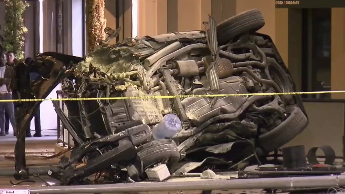 SUV Crash Leaves Trail of Destruction in Hancock Park NBC Los Angeles