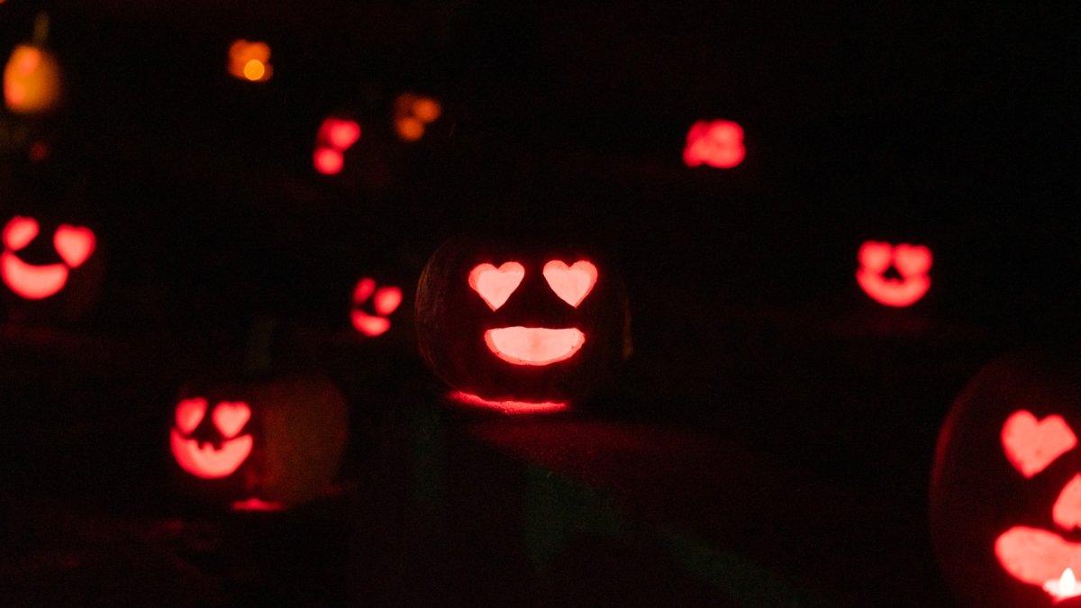 ‘Carved’ Opens at Descanso Gardens – NBC Los Angeles ‘Carved’ Opens at Descanso Gardens – NBC Los Angeles