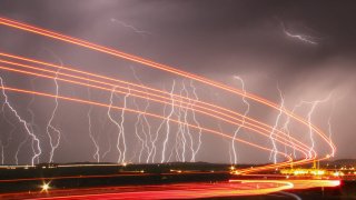 Cramer’s Lightning Round: I Prefer Sea Limited Over Coupang