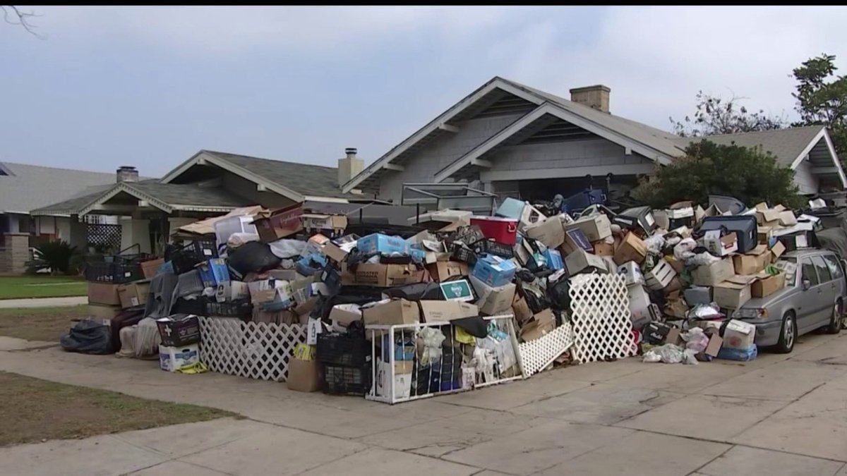 Extreme Hoarder House in Koreatown May Get Cleaned Up NBC Los Angeles