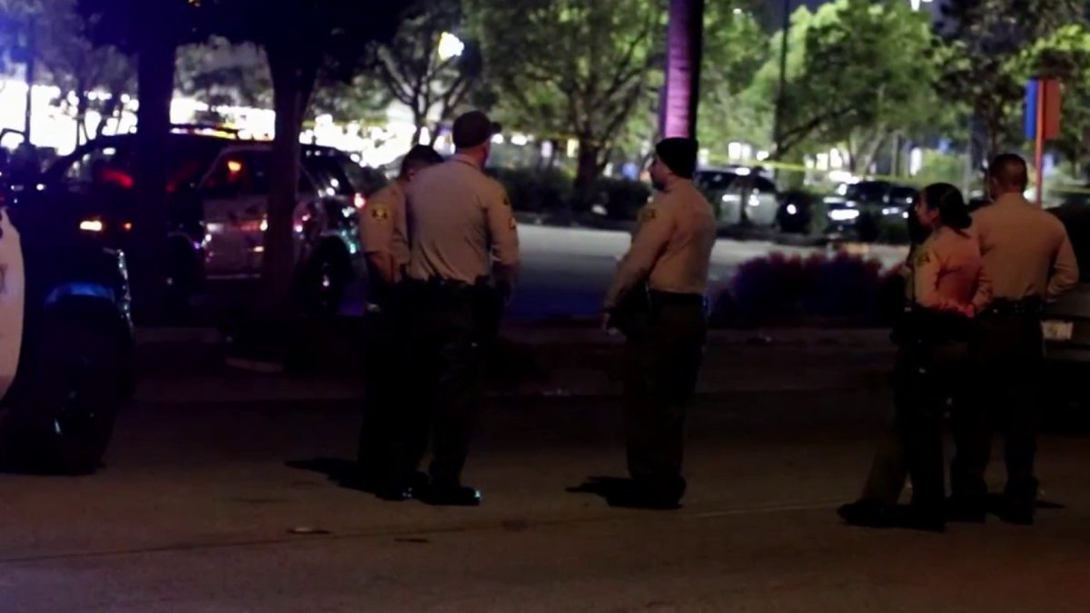 Two Men Killed in Shooting Near Compton Street Race – NBC Los Angeles