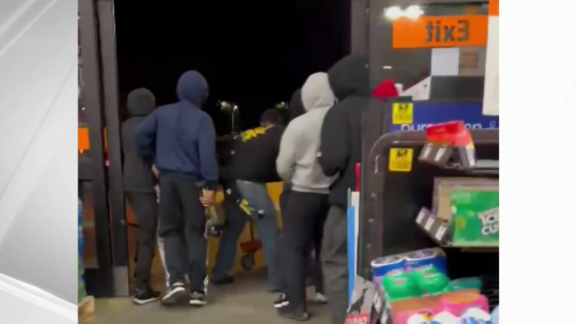 Flash Mob Robbers Hit Home Depot In Lakewood – NBC Los Angeles