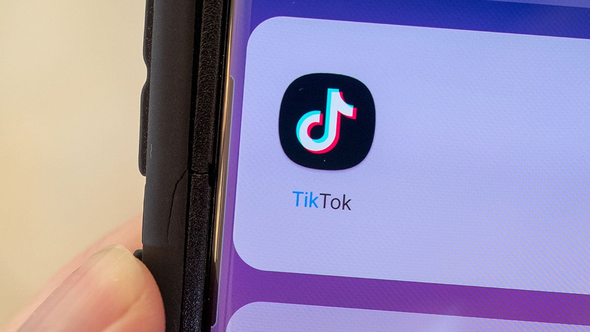What Is Deinfluencing? Influencers Weigh in on the TikTok Trend – NBC Los Angeles - Vimarsana News