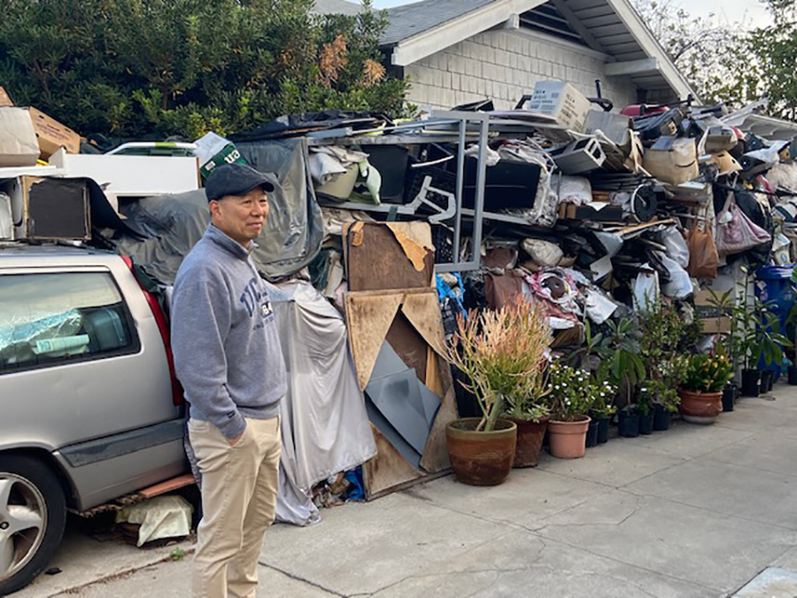 Koreatown Hoarder House Has Been a Nuisance to Neighbors for Years