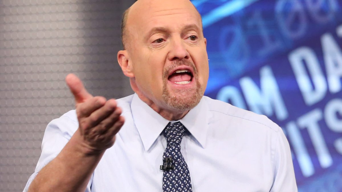 Charts Suggest the Market Could Rally After Its Current 'Short-Term Volatility Spike,' Jim Cramer Says – NBC Los Angeles - Vimarsana News