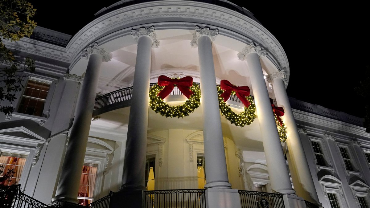 COVID-19 Makes Biden's 1st White House Christmas Less Merry 1