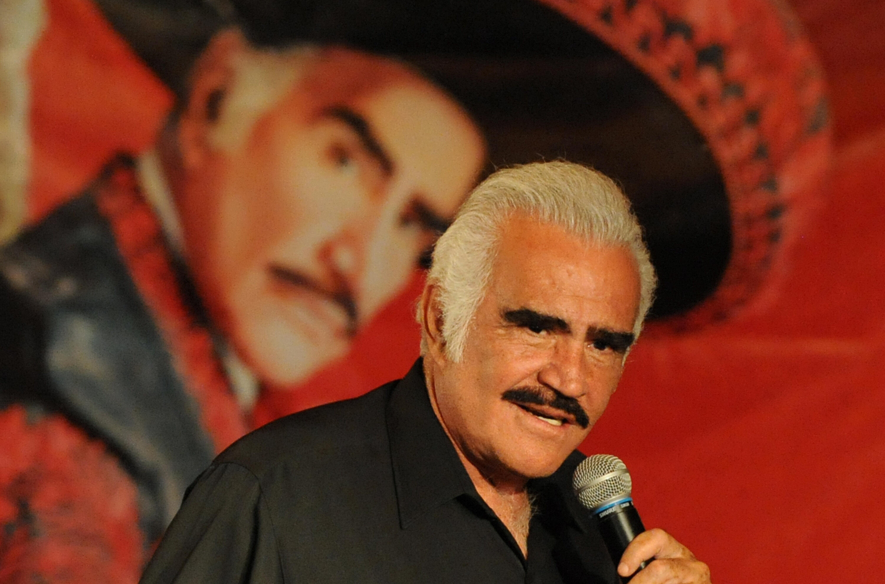 PHOTOS Vicente Fernández Through the Years NBC Los Angeles