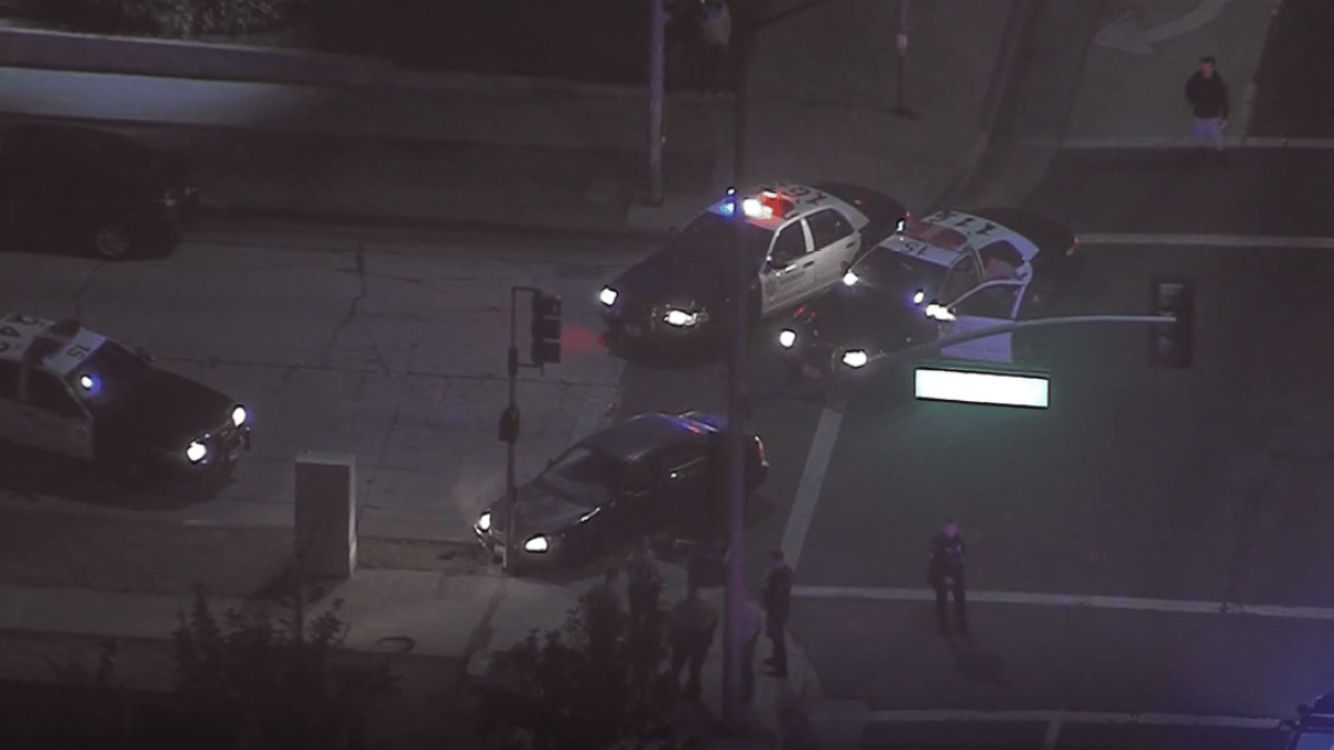 Driver Taken Into Custody After Pursuit Through Whittier – NBC Los Angeles