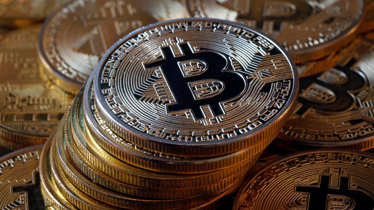 Bitcoin Dropped About 50% From Its All-Time High—But Experts Warn 'Downturns Like This Are Normal' – NBC Los Angeles - Vimarsana News