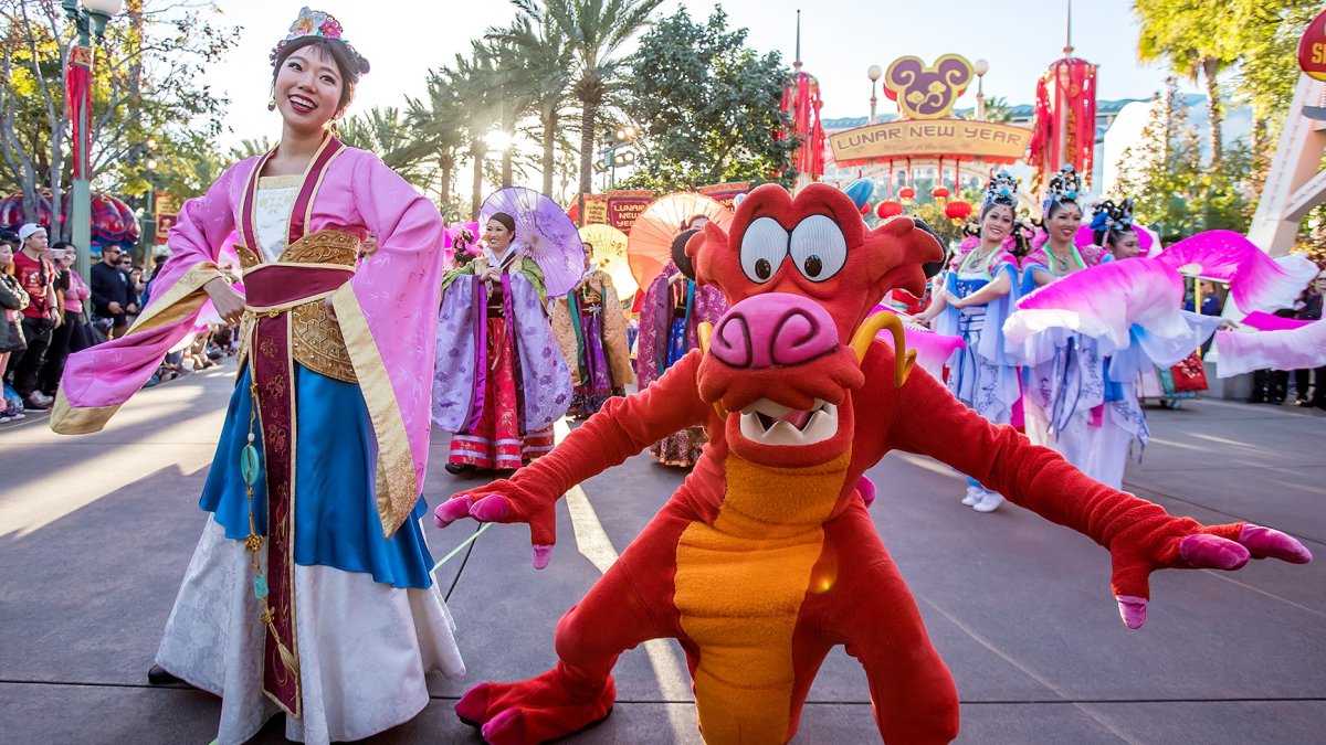 Weekend: Disneyland Resort's Lunar New Year Fest Opens - Vimarsana News