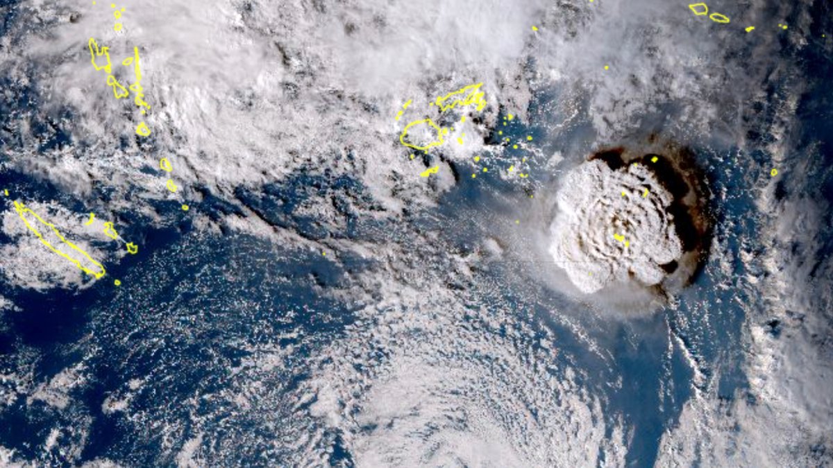 Volcano Erupts in Pacific, West Coast Under Tsunami Advisory NBC Los