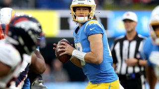 Denver Broncos v Los Angeles Chargers
