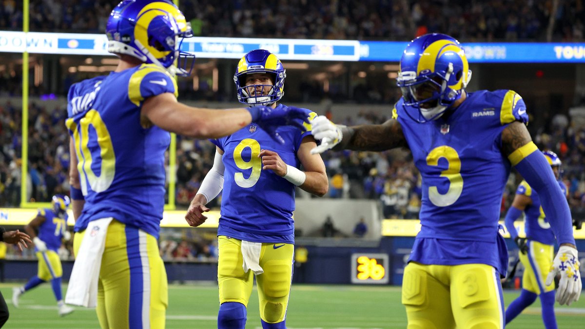 Matthew Stafford Wins First Playoff Game as Rams Dominate Cardinals 34-11 –  NBC Los Angeles