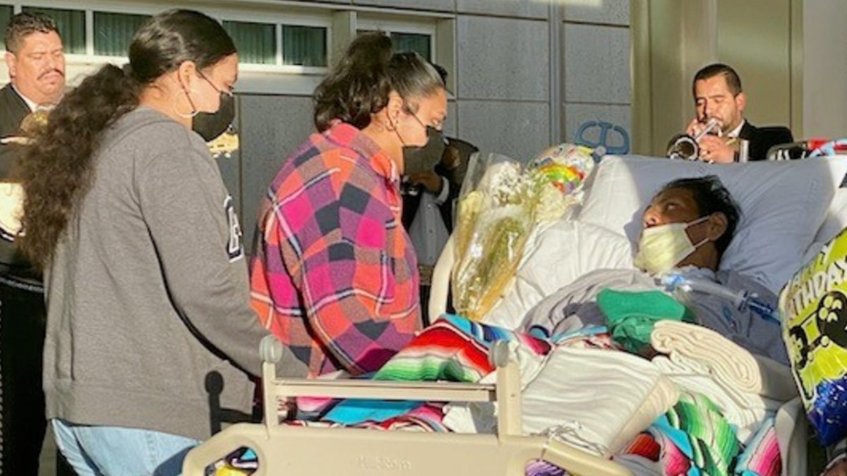 Father Reunites With Family After Year-Long Hospitalization With COVID, Several Other Illnesses - Vimarsana News