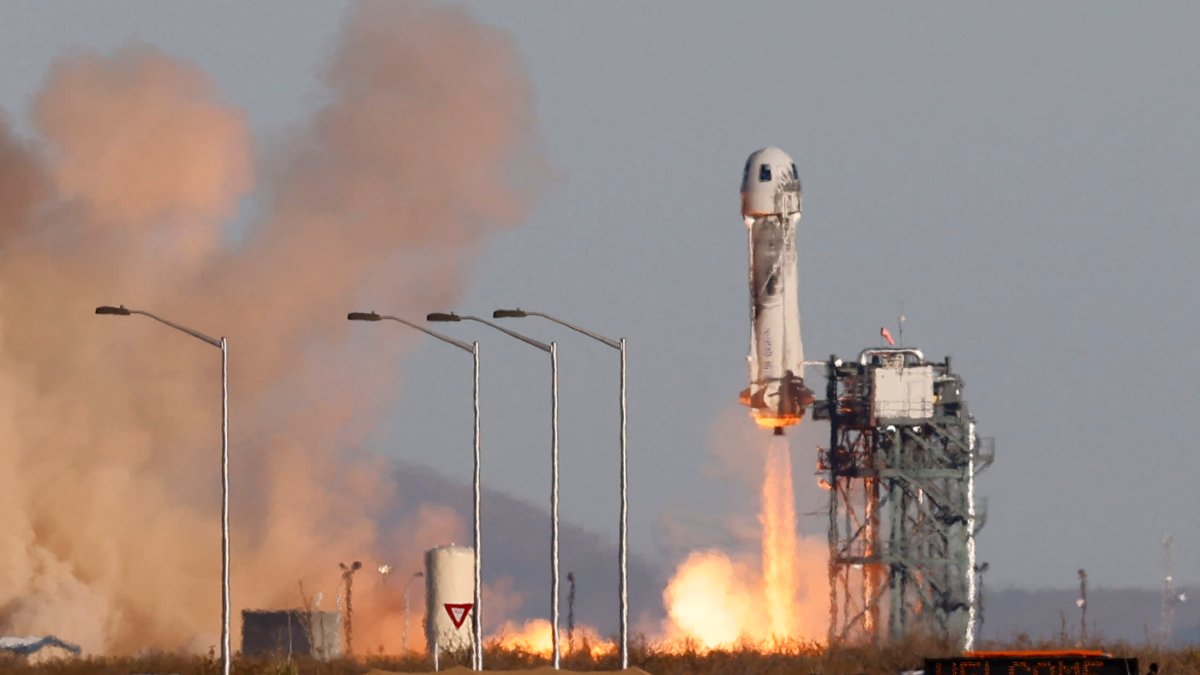 Bezos' Blue Origin Is Building More Rockets to Meet 'Robust Demand' for Space Tourism, CEO Says – NBC Los Angeles - Vimarsana News