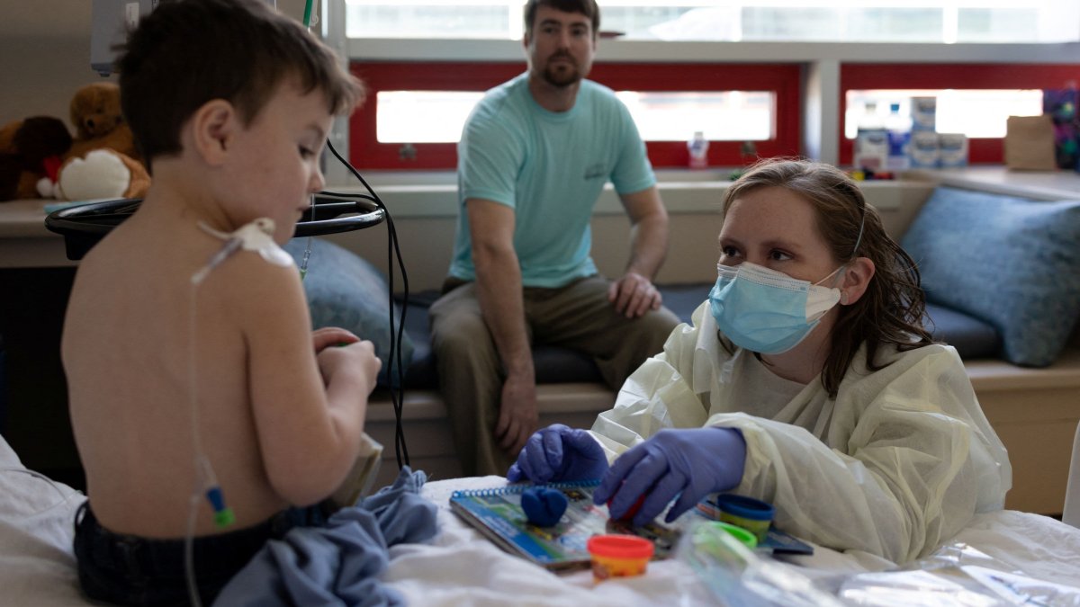 Pfizer Delays Its Application to the FDA to Expand Its Covid Vaccine to Kids Under 5 - Vimarsana News