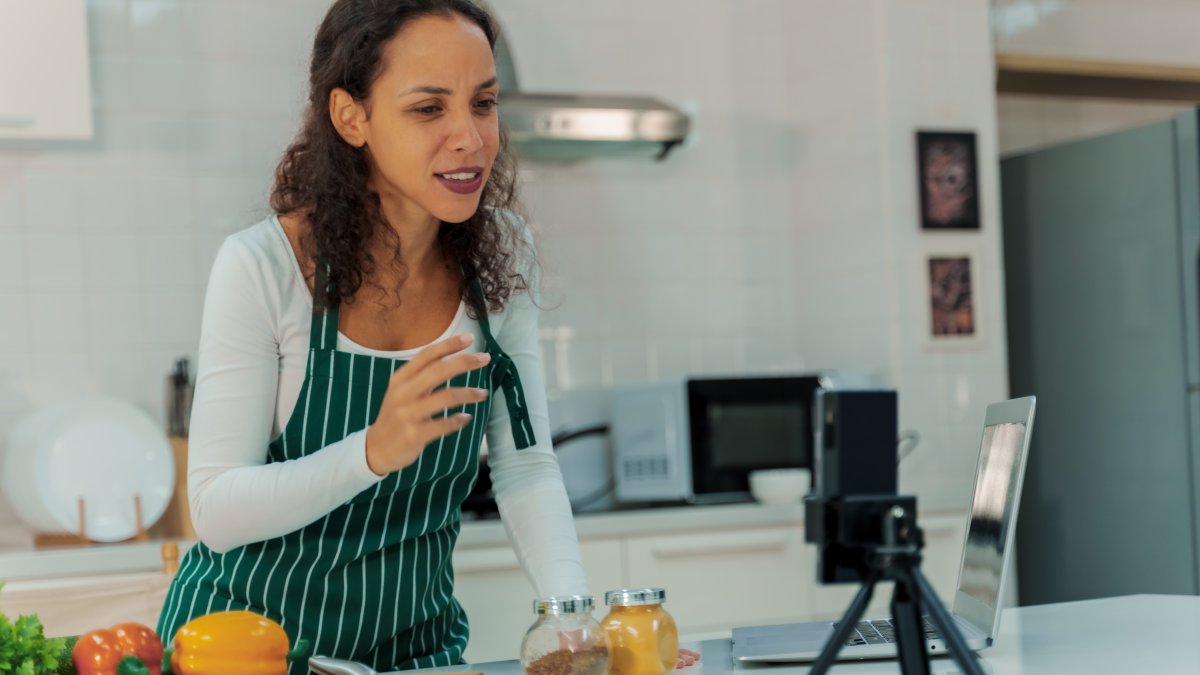 A Nutritionist Shares the Cooking Spice She 'Always Keeps in the Kitchen' for a Strong, Healthy Immune System – NBC Los Angeles - Vimarsana News
