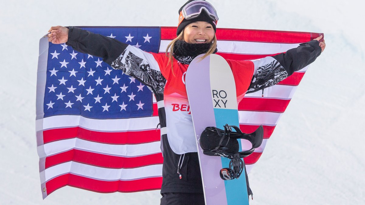 Snowboarder Chloe Kim Becomes First Woman to Win Consecutive Olympic Halfpipe Gold Medals - Vimarsana News